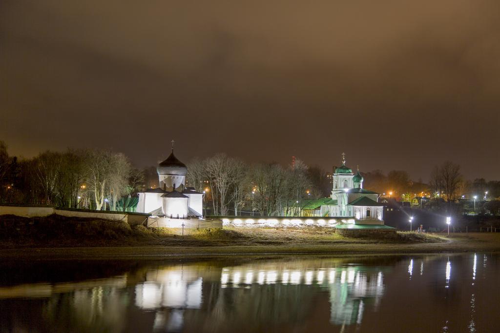 U Pokrovki Guest House Pskov Exterior foto